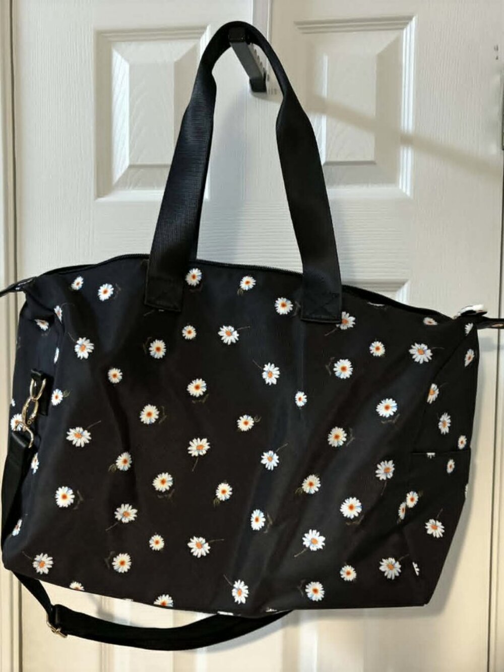 Daisy Floral Weekender Bag